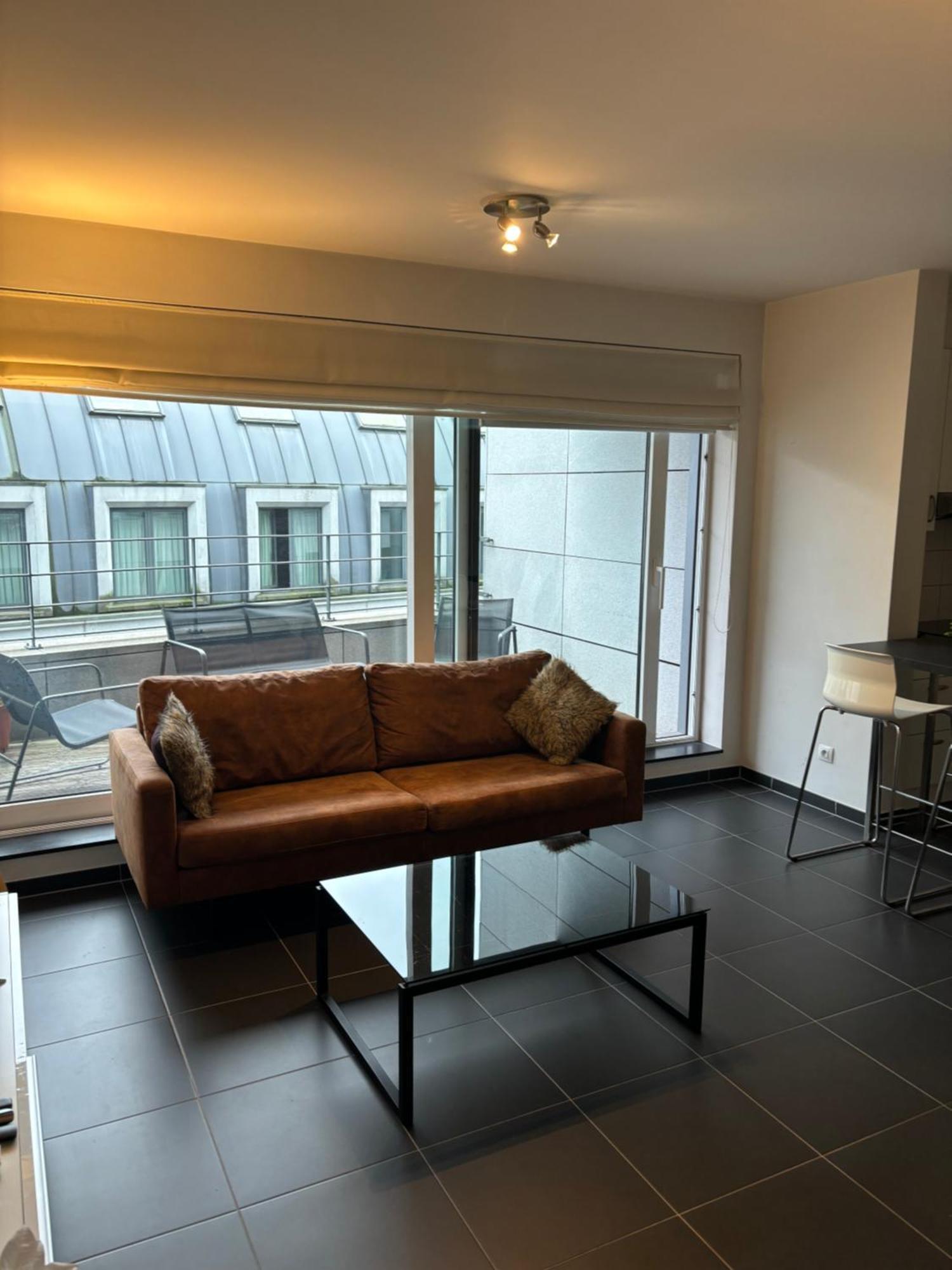 With Balcony In Center * Brussel
